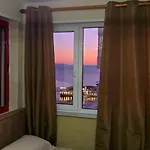 Apartment Seafront Infinity *