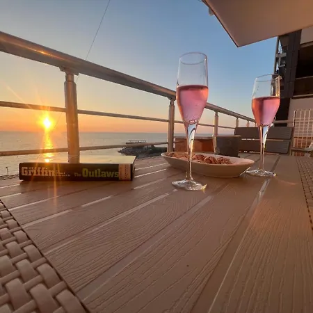 Seafront Infinity * Durrës